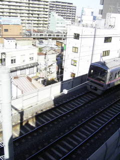 月