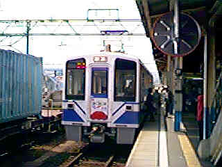 �k�z�}�s�̊e�w���